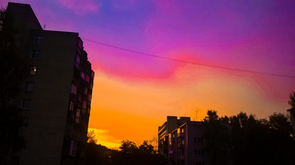 AdobePhotoshopExpress_44e6d1a73ba8438fa2a566c7c0caed04