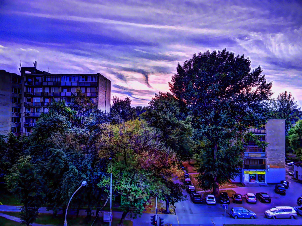 DSCN2001_2_3_4_5_6_7_fusedpixlr2